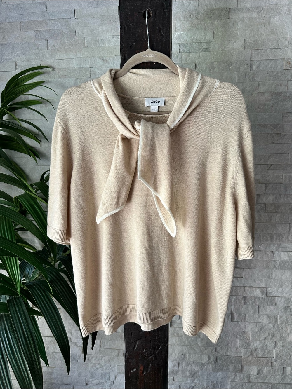 CeCe Cream White Tie-Neck Short Sleeve Sweater Size L